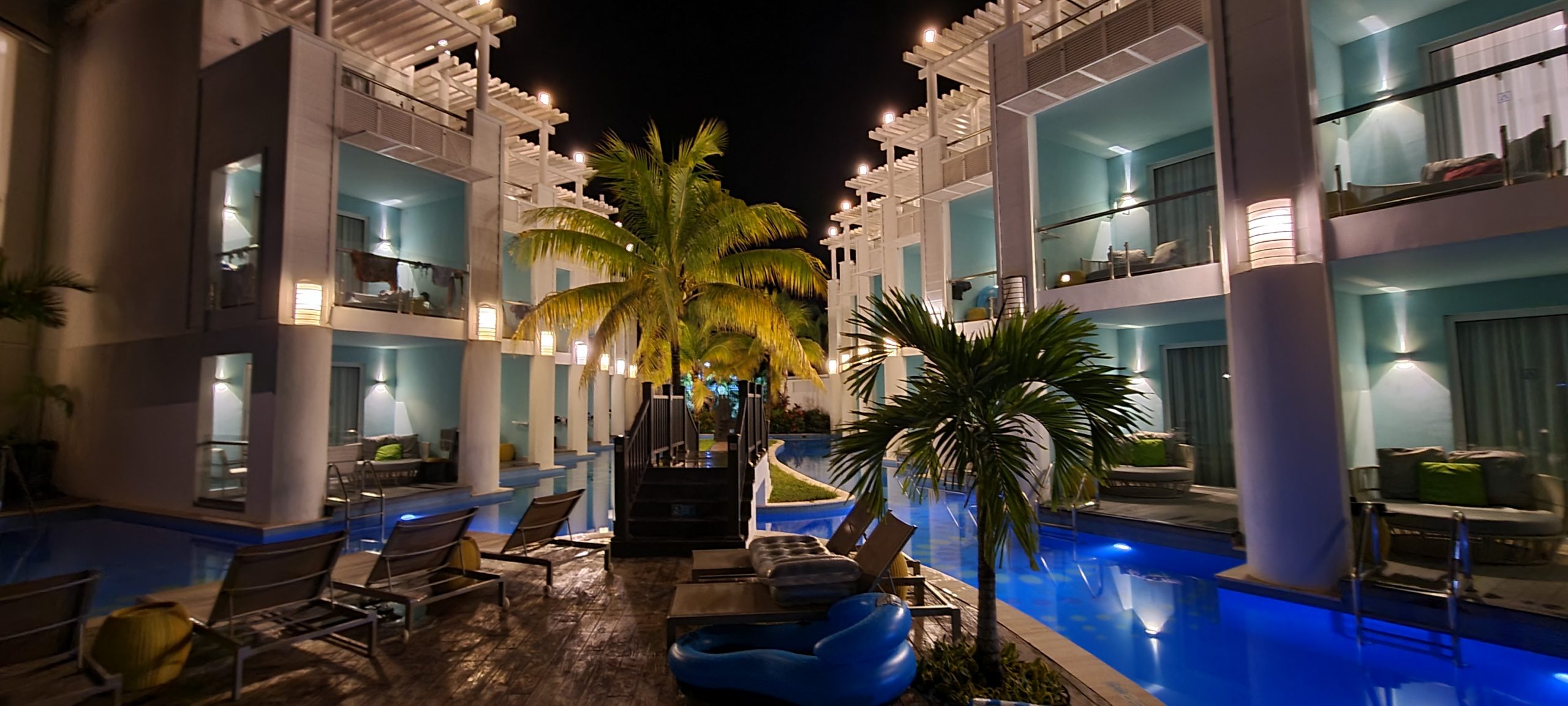 Best Hotels &amp; Resorts near Seven Mile Beach Negril Jamaica