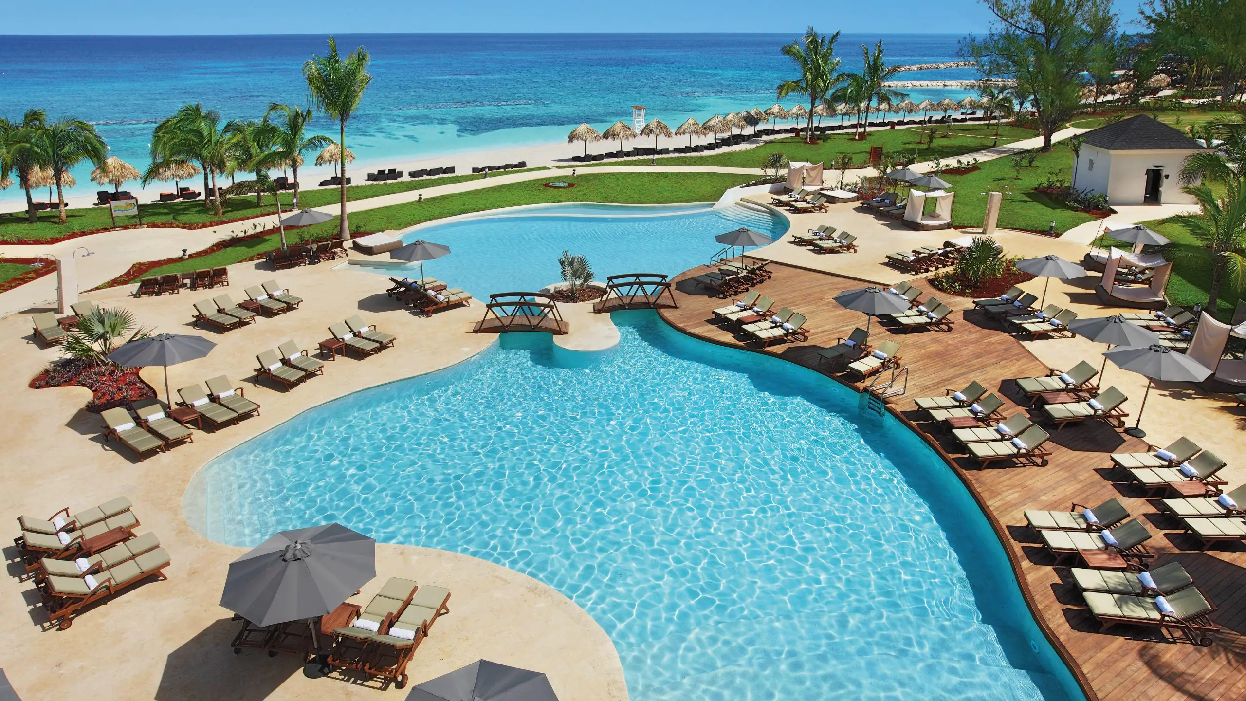 Top 4 Best Resorts with Casinos in Jamaica
