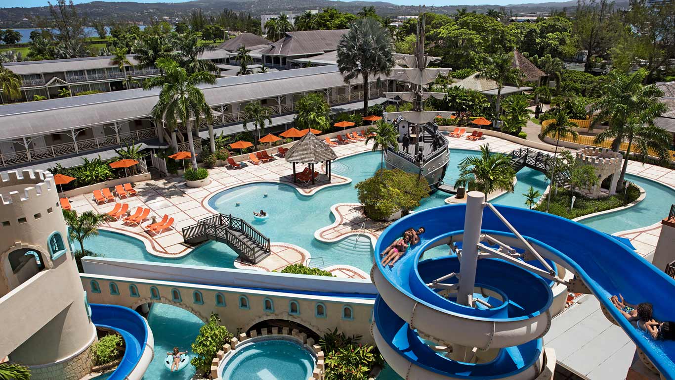 Top 7 Best Resorts with Kids Club in Jamaica