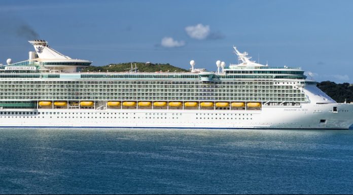 What is for Free on a Royal Caribbean Cruise? Which Royal Caribbean Cruise Ship is the Best for Families?