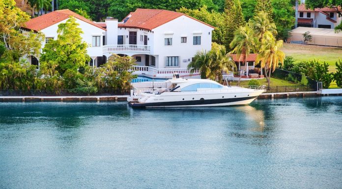 Different Ways on How to get From Miami to Nassau, The Bahamas