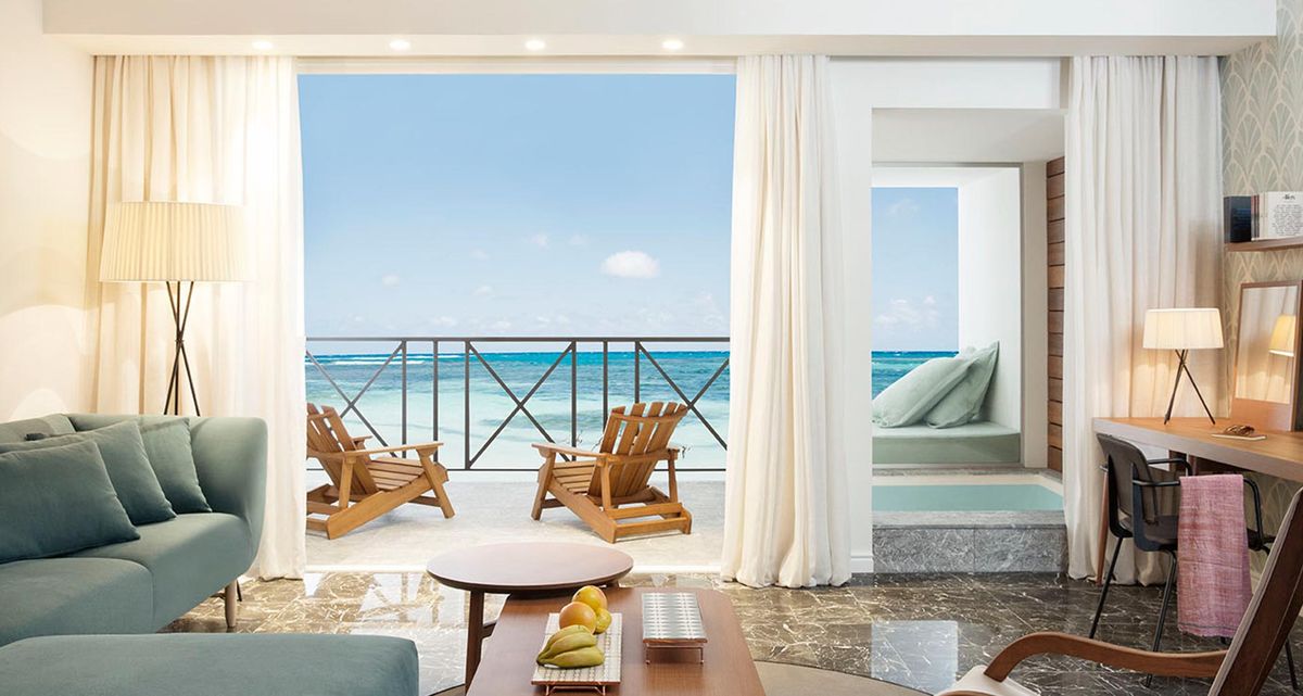 What’s The Difference Between Oceanview, Oceanfront and Beachfront Rooms?