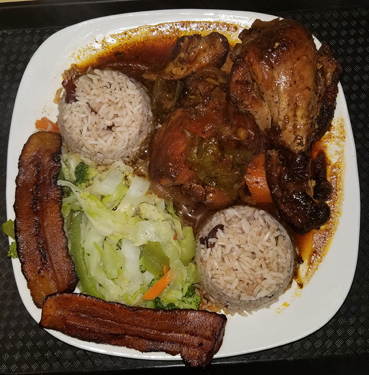 Best Popular Foods & Drinks to Try on Vacation in Jamaica