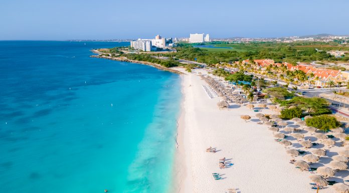 11 Best Popular Aruba Restaurants on the Beach to Visit on Vacation What to Know about Eagle Beach, Aruba, Before Visiting