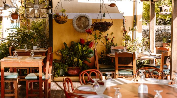 What to Know about The Old Cunucu House, Aruba, Before Visiting Best Restaurants in Aruba to Visit on Vacation