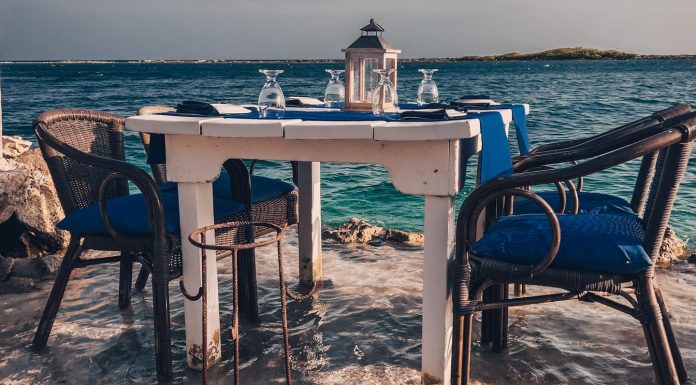What to Know About The Flying Fishbone Aruba Restaurant What to Know About The Flying Fishbone Aruba Restaurant