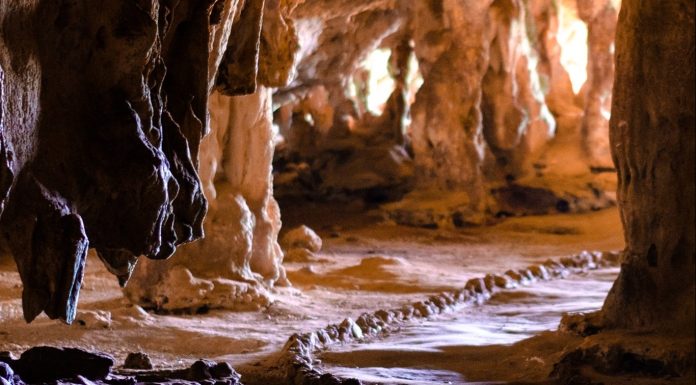 What to Know About Fontein Cave, Aruba, Before Visiting